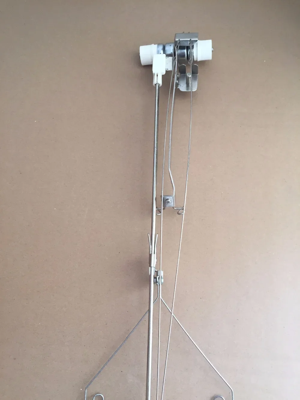 

Натяжение пряжи G Каретка Игольчатый блок Стандартная и электрическая часть для вязальной машины Brother KH910 KH940 Швейный ИНСТРУМЕНТ Аксессуары