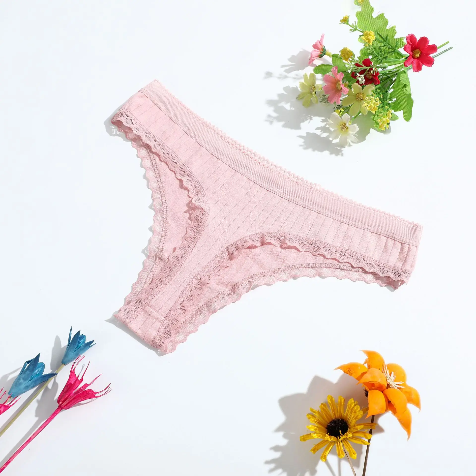 1pcs Trendy Lace Thong Panties T Back Lingerie Soft Women Sexy Underwear Breathable Low Waist Girls G-string  Lingere Underpants