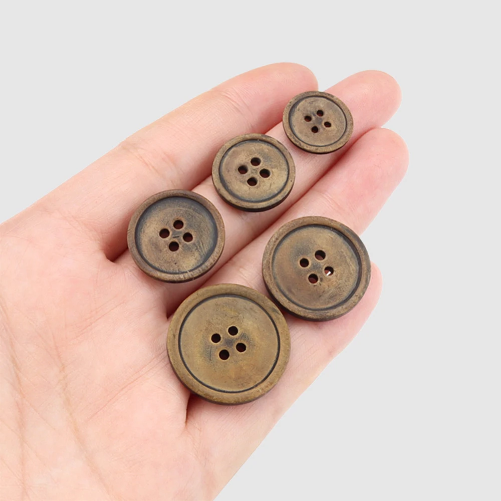 5 قطع من أزرار قرن الجاموس ذات 4 فتحات للمعاطف/السترات (15/20/25 مم) أزرار حرفية بنية مستديرة ذاتية الصنع، مادة طبيعية ممتازة