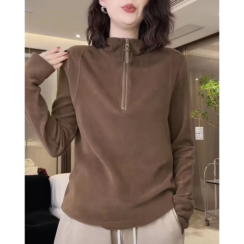 Semi-high-necked autumn and winter women's new stand-up collar sweater fashion Joker simple top.