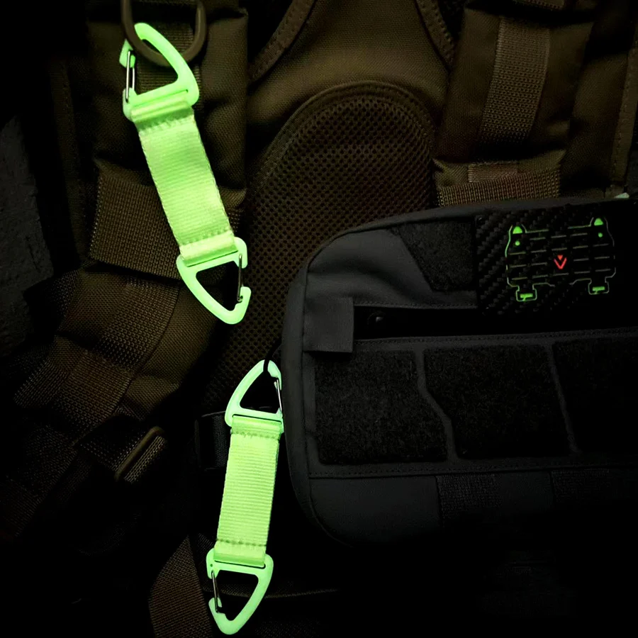 Outdoor Luminous Multi-function Webbing Double End Triangle Buckle POM Mountaineering Tactical EDC Camping Backpack Keychain