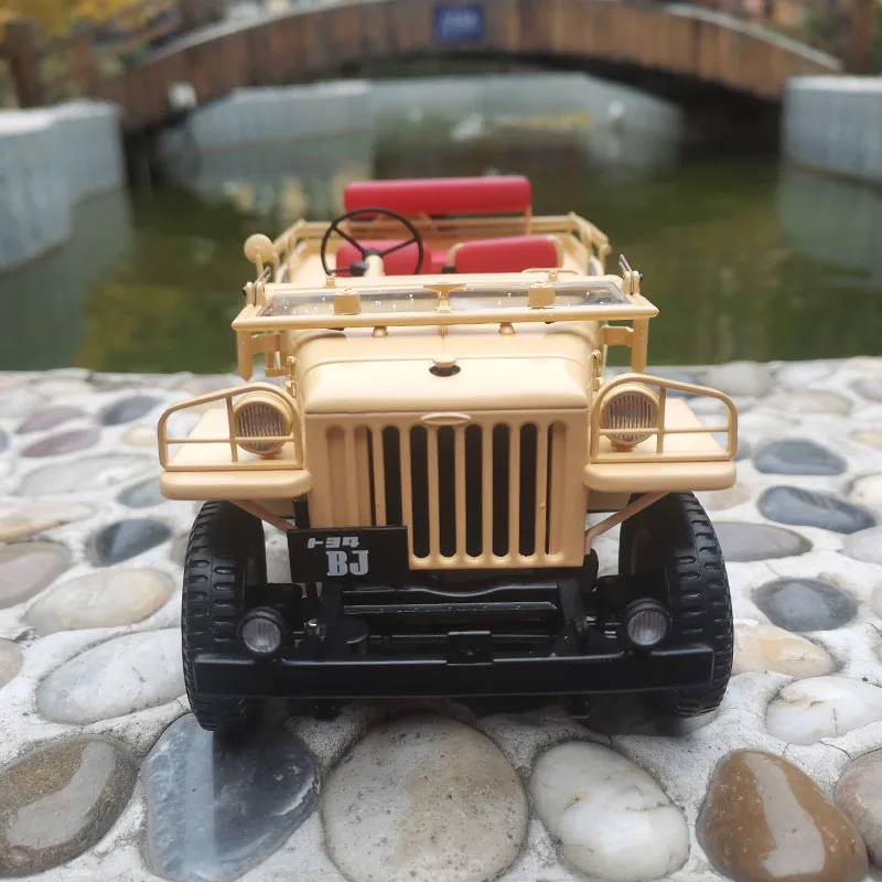 Toyota Land Cruiser Bj 1951 Convertible Classic Car Willys Replica Alloy Car Model with Opening Doors Kyosho 1:18 Die-Cast Metal Scale Miniature Model Collectible Adult Toy Boy Gift