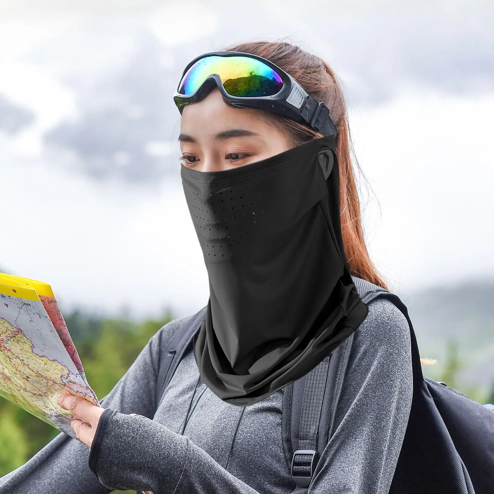 Lightweight Cooling Sun Protection Face Bandana Breathable Neck Gaiter Scarf for Women Cycling and Fishing