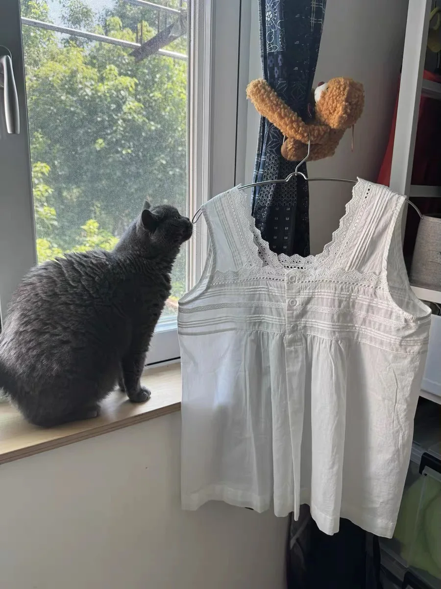 Nuovo Top Estivo Dolce e Morbido con Pizzo, Vestibilità Ampia, Plissettatura a Fisarmonica, Spalline Larghe, in Misto Cotone, Canotta da Donna