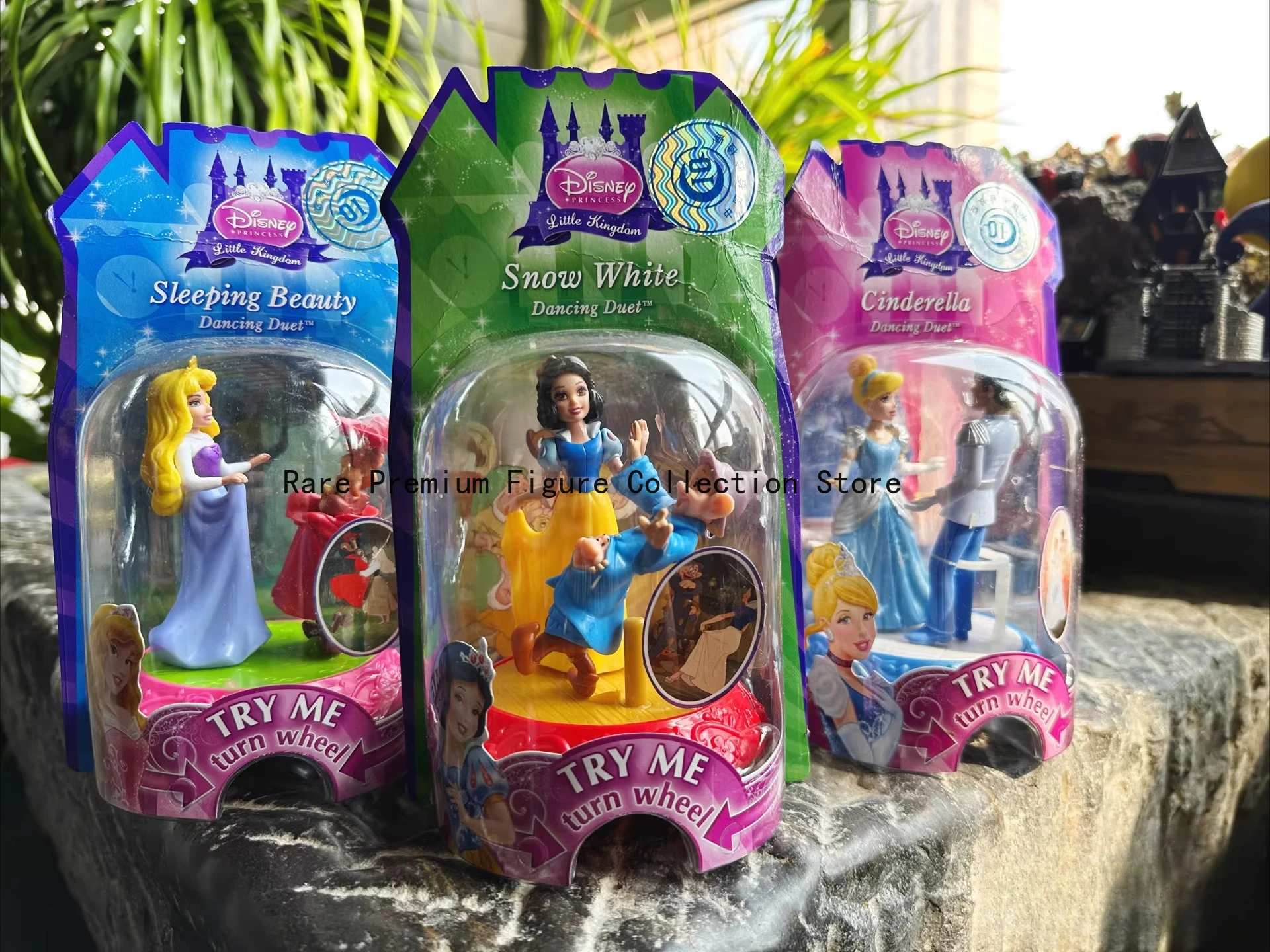 

В наличии: Оригинальные винтажные коллекционные классические вращающиеся куклы-фигурки «Мини-принцессы» с двойным танцем, ручное вращение, старый запас