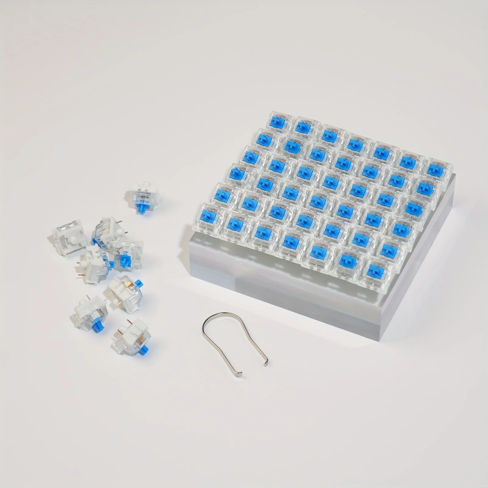 50 Stück/100 Stück Praktische Blaue/Schwarze/Rote/Braune Schalter für Mechanische Tastaturen, DIY Hot-Swap-Kompatible Cross-Stem-Tastenkappen mit Abzieher