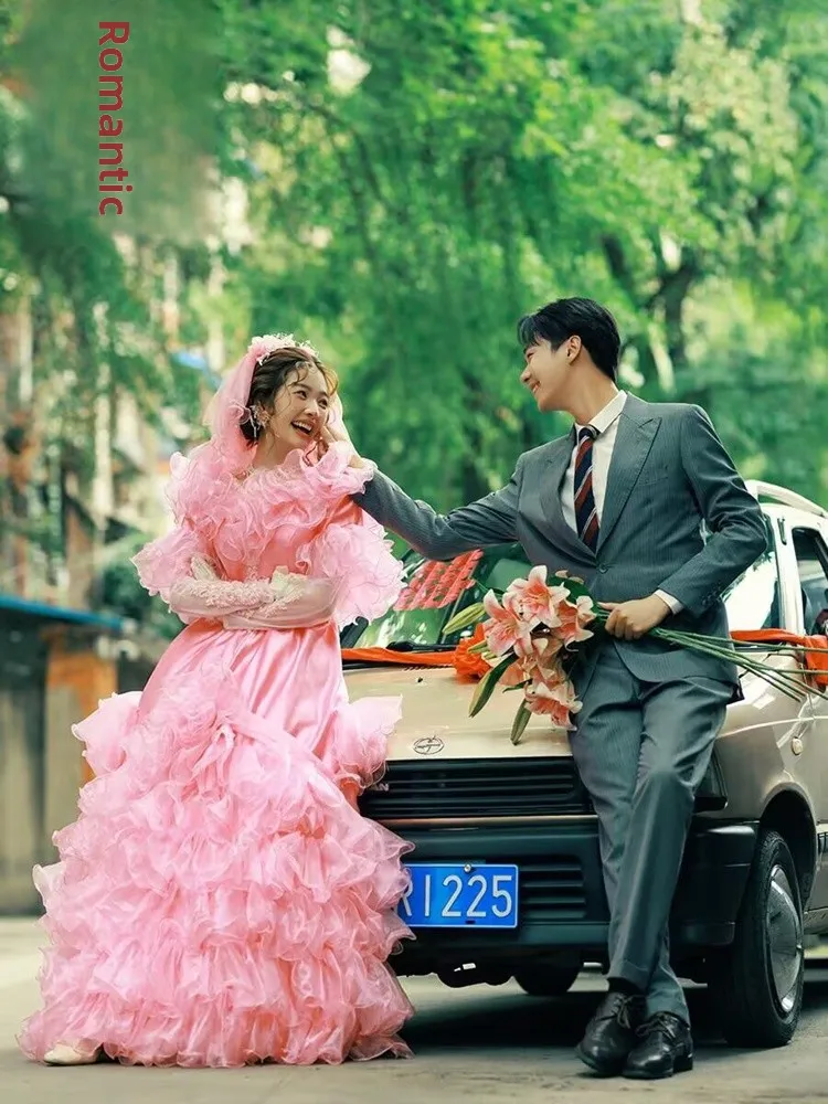 

2026 New Vintage 80s Wedding Dress Outdoor Shooting Atmosphere Feel Hong Kong Style Retro Wedding Photography Gown