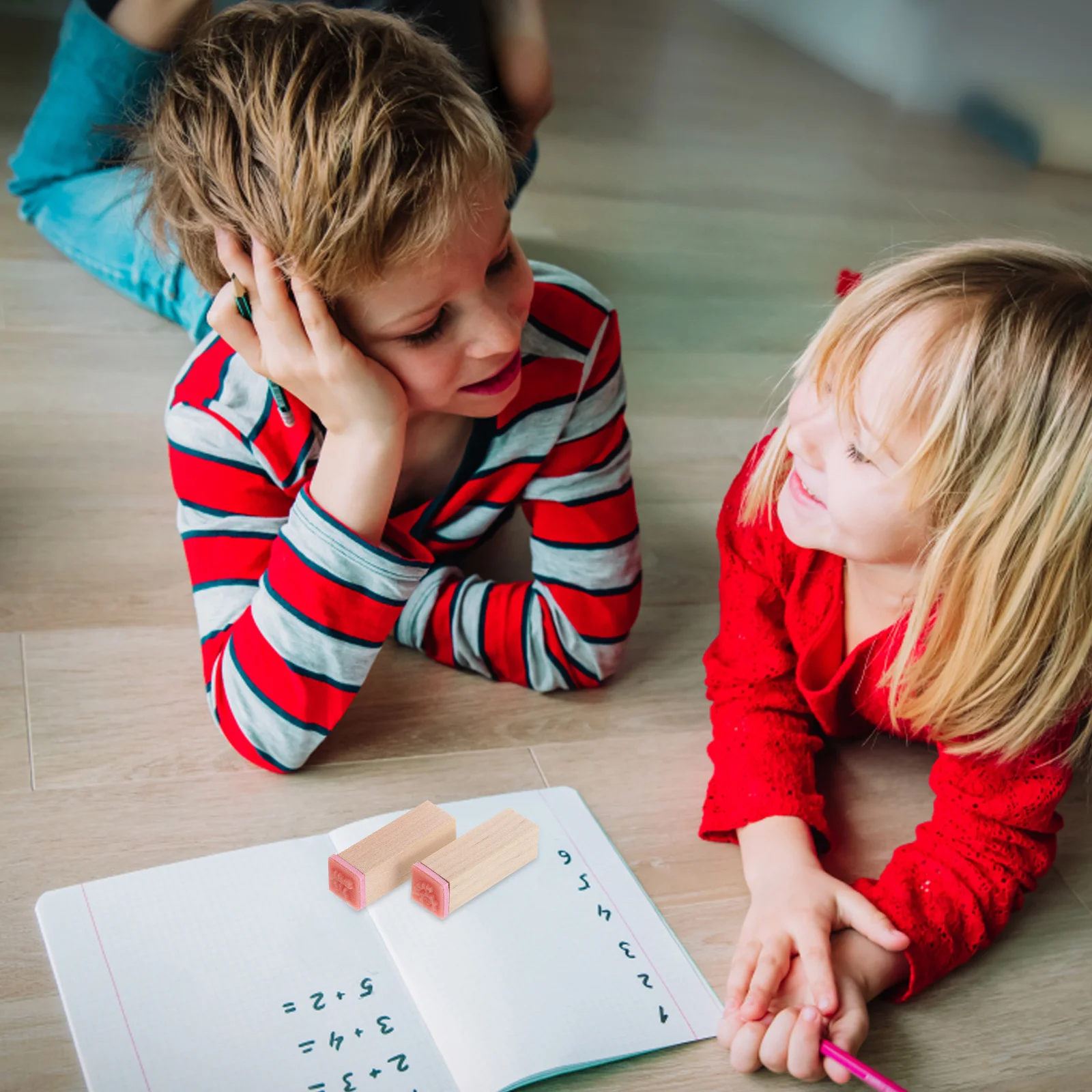 

Mini Seal Stamp Wooden Craft for Scrapbooking DIY Projects Photo Album Diary Decoration Red Letter Wooden Stamps