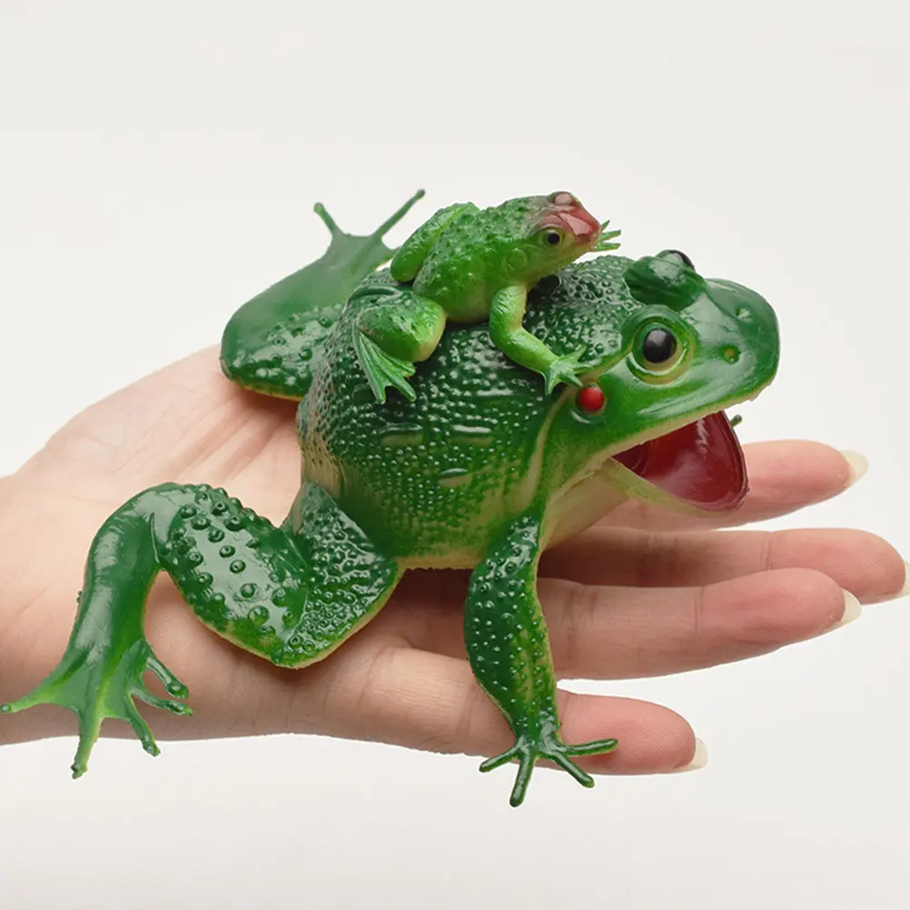 2Pcs Sounding Green Frogs Squeeze Bath Play Mini Simulated Frogs Ornament for Kids Animal Squeeze Sound Toy