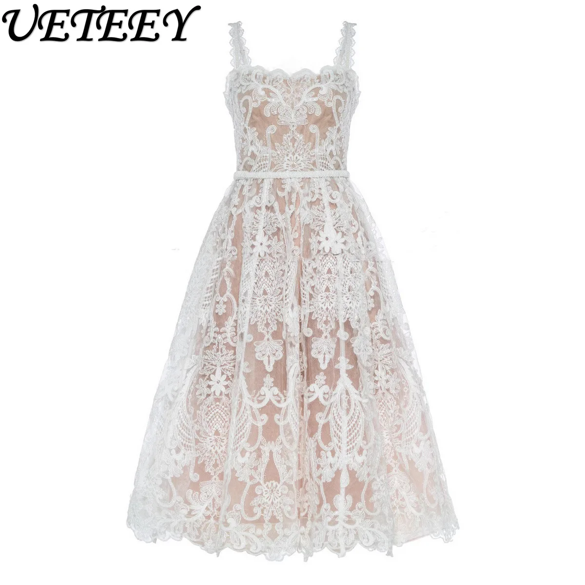 الفرنسية عالية الخصر بلا أكمام حفلة فستان طويل ضوء فاخر مزاجه المشاهير المطرزة منتصف طول فساتين الحمالات