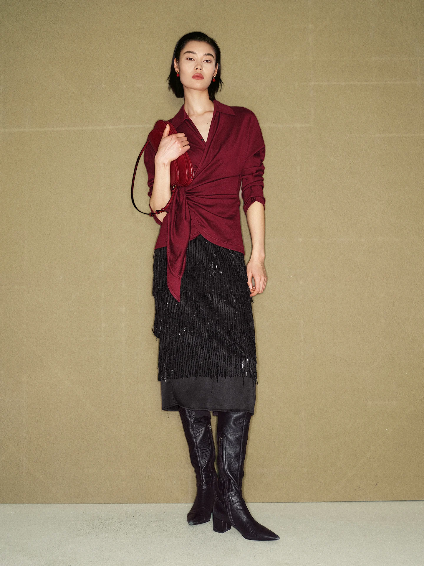 

Dync Water Wave Tassel Fabric f Skirt Pencil Skirt Two Colors High Waist Clean Fit H-ape Polyester Spandex Blend