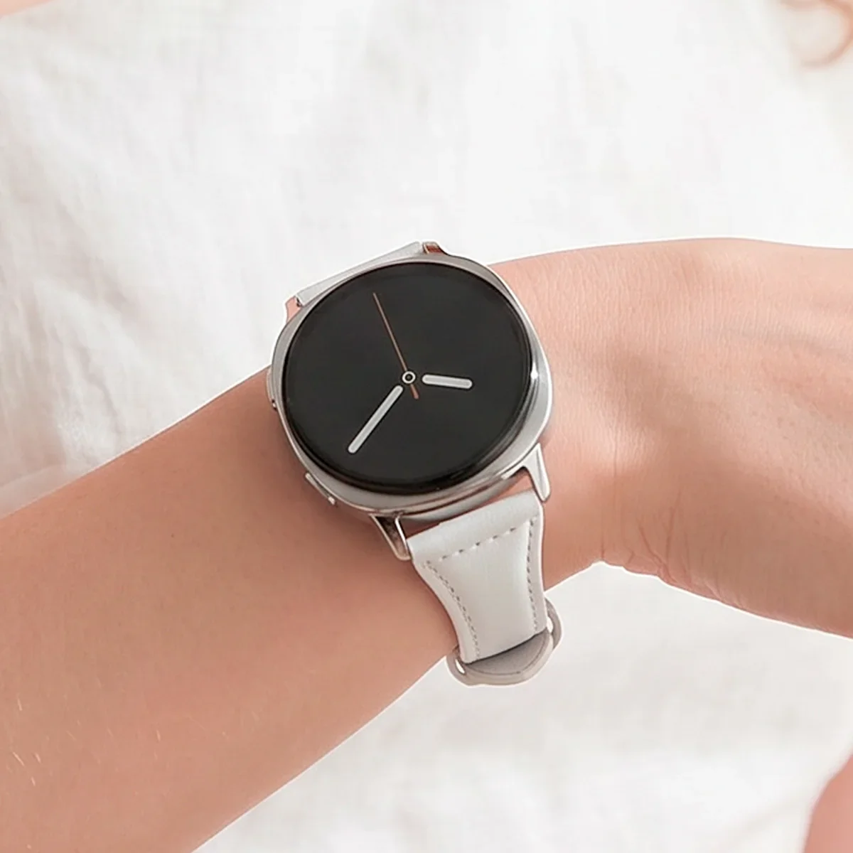 Schlankes Lederarmband für Samsung Galaxy Watch 9 8 40 44mm Band Damen-Armband für Samsung Galaxy Watch 9 8 8 Classic 46mm – Detail 4