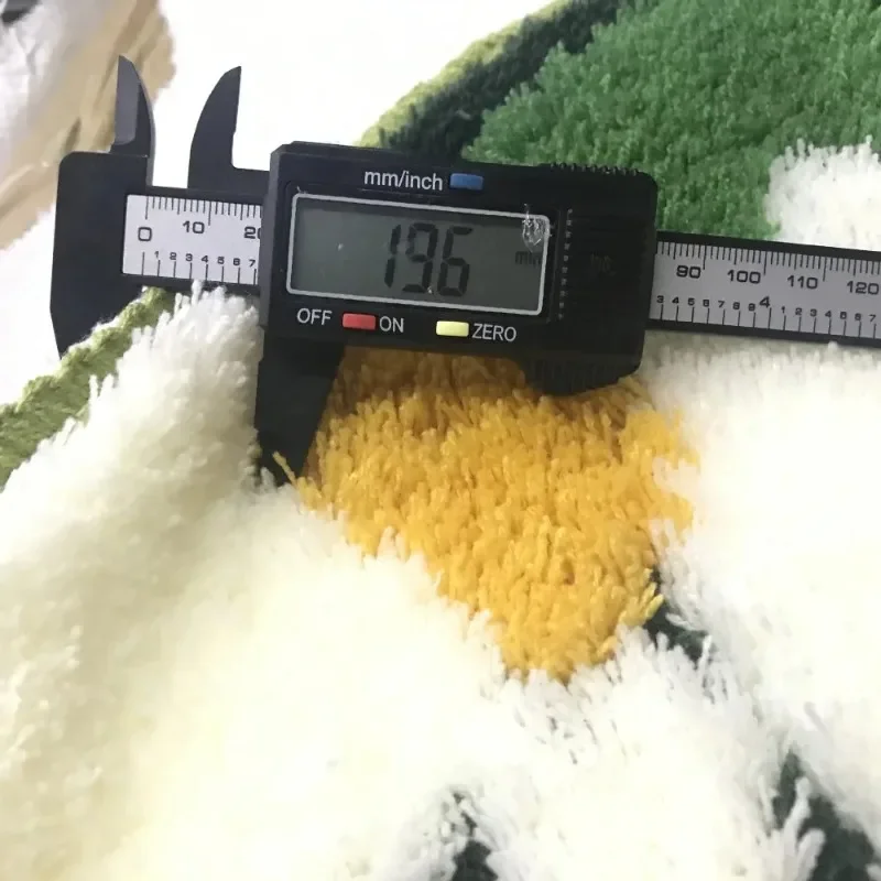 Tufting Moss Carpet Aesthetic Antislip Bathroom Rug High-Quality Fluffy Green Muscus Mat Bedrooom Decoration Headboard Carpet