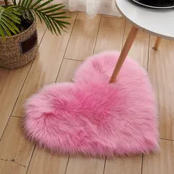 1pc Heart Shaped Area Rug Plush Faux-Fur Carpet For Living Room Bedroom Home Decor Valentine's Day Decor 19.6in*23.6in/50cm*60cm