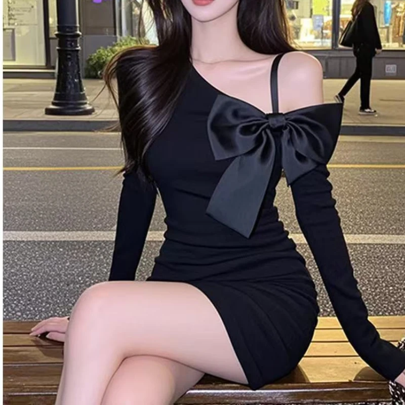 Versione donna nero elegante abito lavorato a maglia con spalle scoperte autunno primavera nuovo festival abiti avvolgenti a maniche lunghe 2025