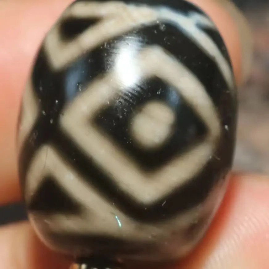 

CONGXINZAICHUFA ## 1005009979567043 Energy Tibetan Old Agate Kingkong Eyed Peak West Asia Style Daluo dZi Bead R305a UP02a