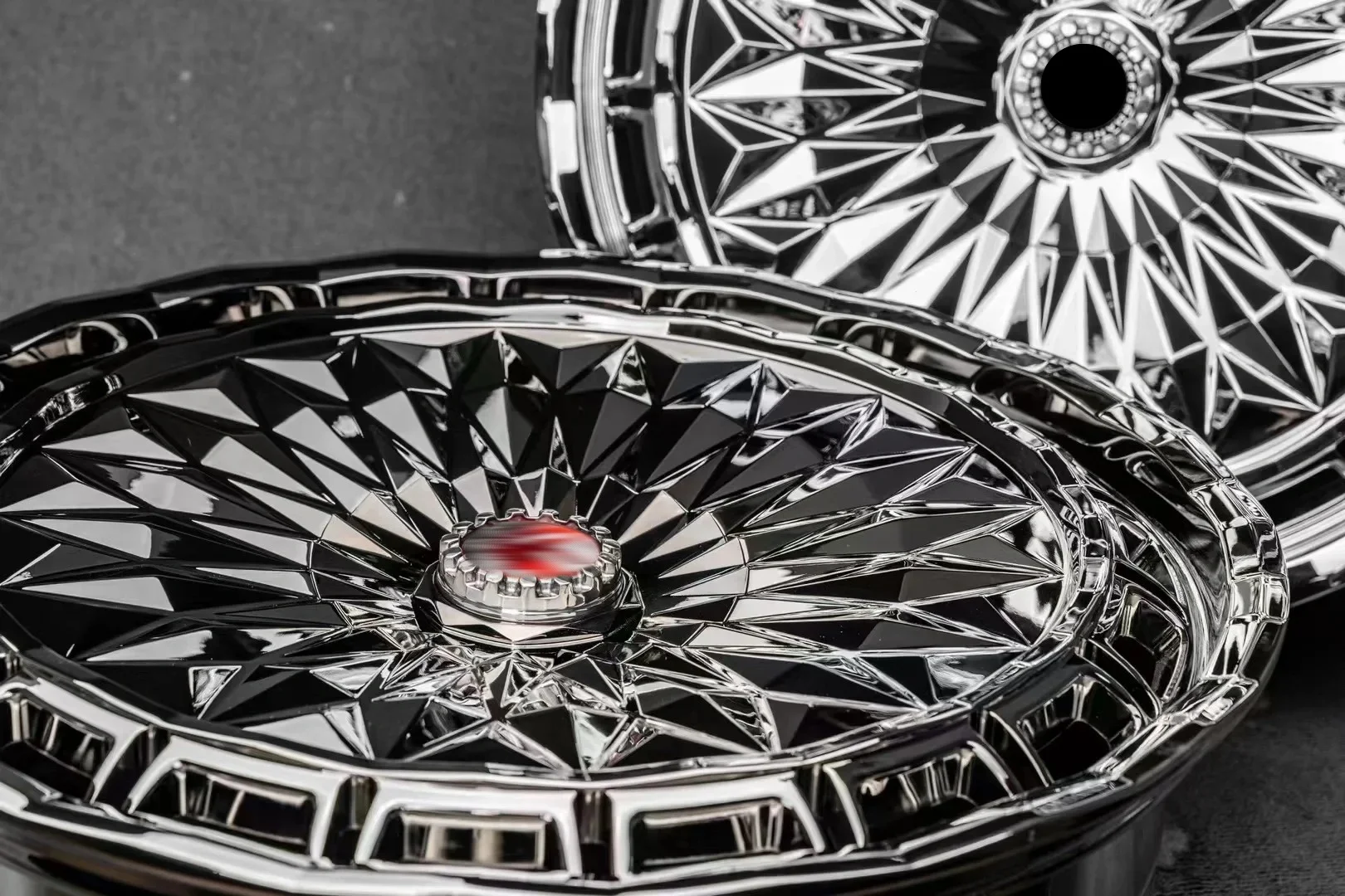 Jantes de liga forjada personalizadas com trava central cromada 6061-T6 para passageiros de carro 15 ~ 26 polegadas