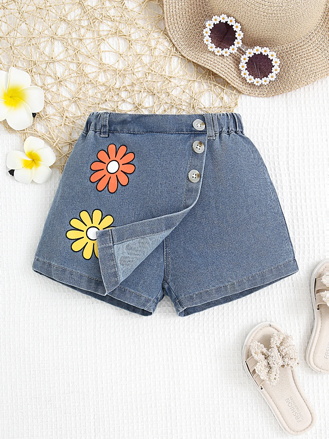 

New girls and kids design floral denim patchwork shorts