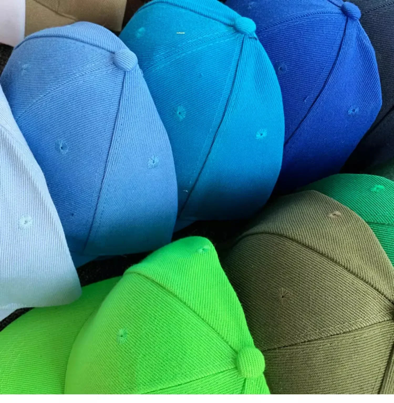 Gorra unisex informal, lisa, de béisbol, ajustable, con cierre a presión, para mujeres y hombres, estilo hip hop, estilo street, estilo dad hat.
