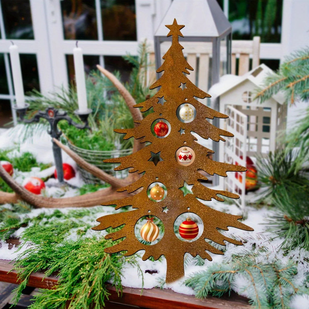 1Pc Iron Christmas Tree Garden Decoration Stake, Outdoor Decoration, with Stars and Decorative Designs, Suitable for Patio, Lawn, Porch or Fence, Holiday Home and Garden Decoration, Christmas Decoration.