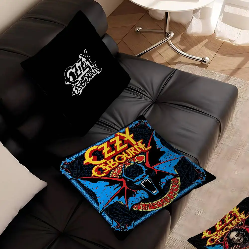 غطاء وسادة شخصي بشعار Ozzy Osbourne لغرفة نوم الأطفال وديكور الحفلات البرية كيس وسادة هدية عيد ميلاد للأطفال