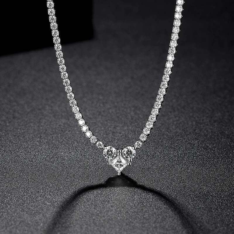 Moissanite Heart Shape Full Paved Fine Jewelry 925 Sterling Silver Necklace Elegant Daily Engagement Clavicle Chain For Women