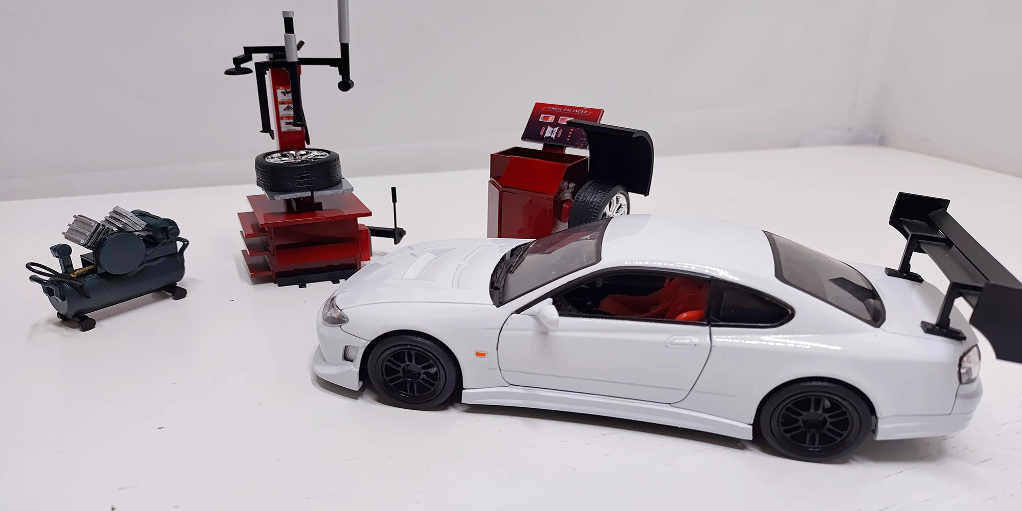 1/18 1/24 Scale Diorama Model Car Garage Workshop Repair Maintenance Tool Set Display Prop Scene Model Toy Gifts