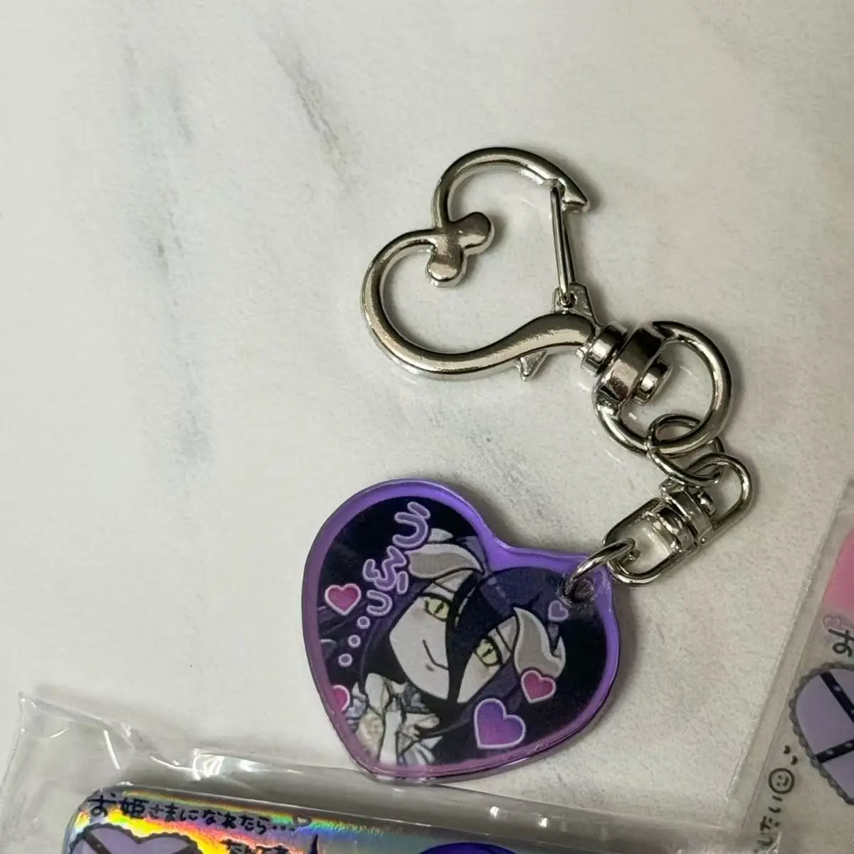 3 pz Overlord Anime Periferiche Albedo Figura Carta Acrilica Da Collezione Re-cerazione Ragazza Sexy Albedo A Forma di Cuore Acrilico Giocattoli Ragazzo