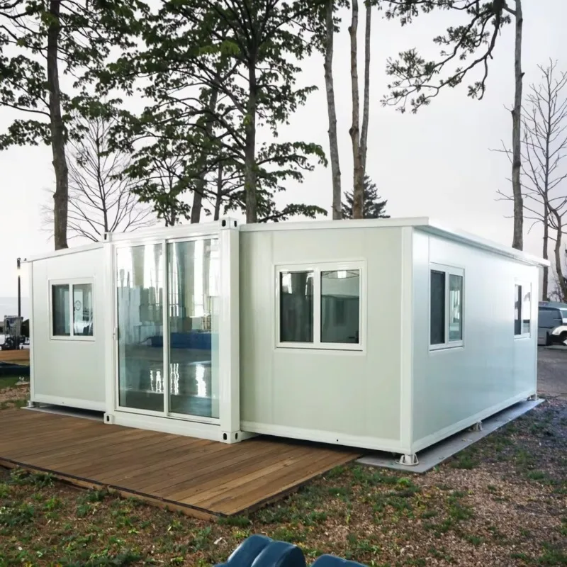 Futuristic Prefab Villa with Double Wing Expansion 40ft Luxury Mobile Home Office 3 Bedrooms Modern