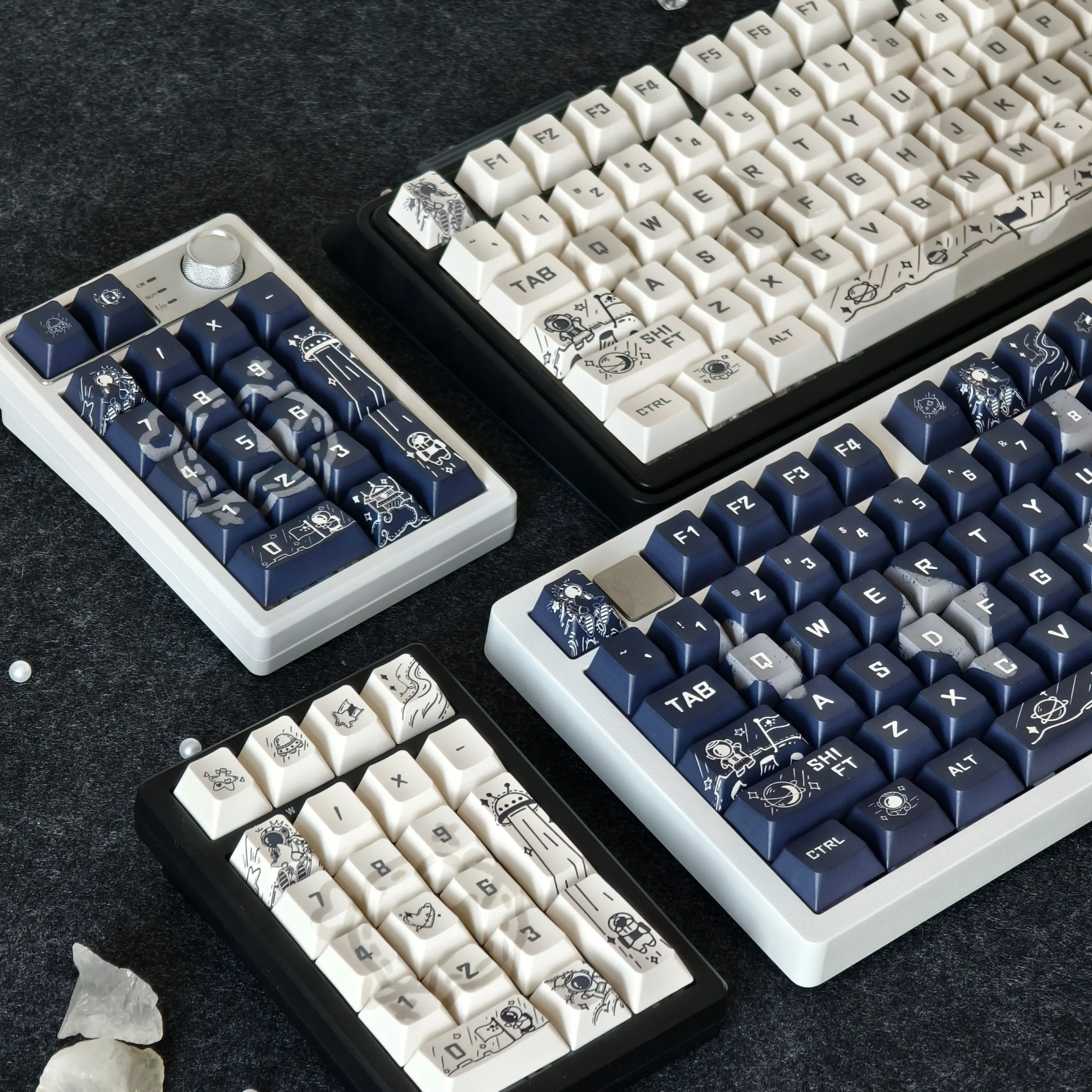 Keyboard Keycap Wandering Interstellar Cherry Moa Pbt Five-Sided Thermal Sublimation White Blue Technology Sense Diy Keycap