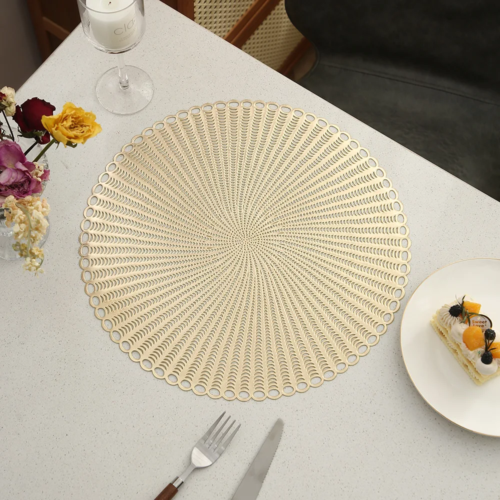 Round Rattan Woven Pattern Placemat Home Hotel Restaurant Coffee Dining Table Decor Mat Anti Slip and Heat-insulating Coaster