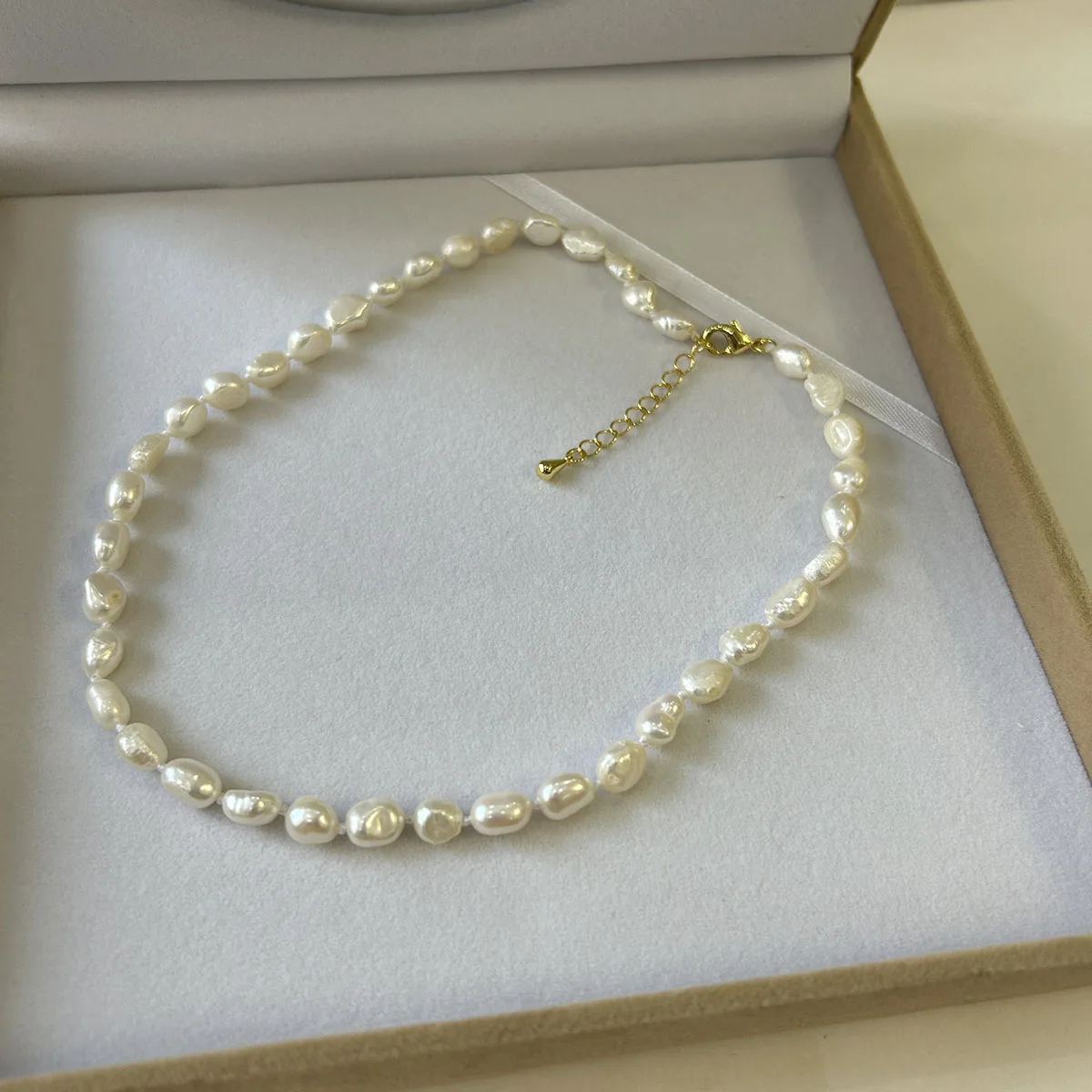 16 inch 100% nature FRESHWATER PEARL NECKLACE ,baroque pearl choker necklace ,stainless steel pvd gold clasp waterproof