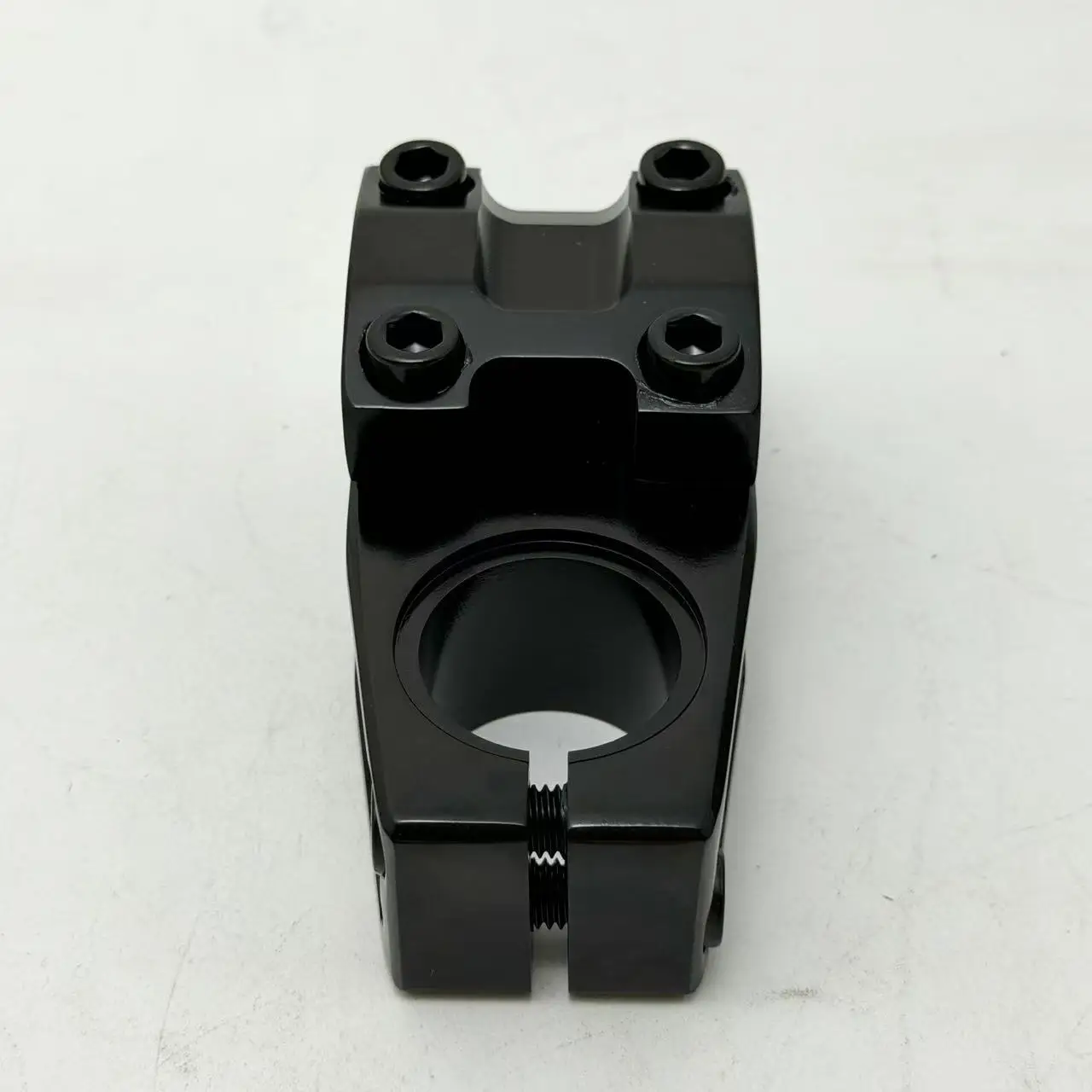BMX-Lenkervorbau aus 6061 Aluminiumlegierung, 50 mm Reichweite, 22,2 mm Lenkerklemmbereich, 28,6 mm Gabelrohr, 30 mm Einstecktiefe, Fahrrad-BMX-Vorderlenker. – Detail 9