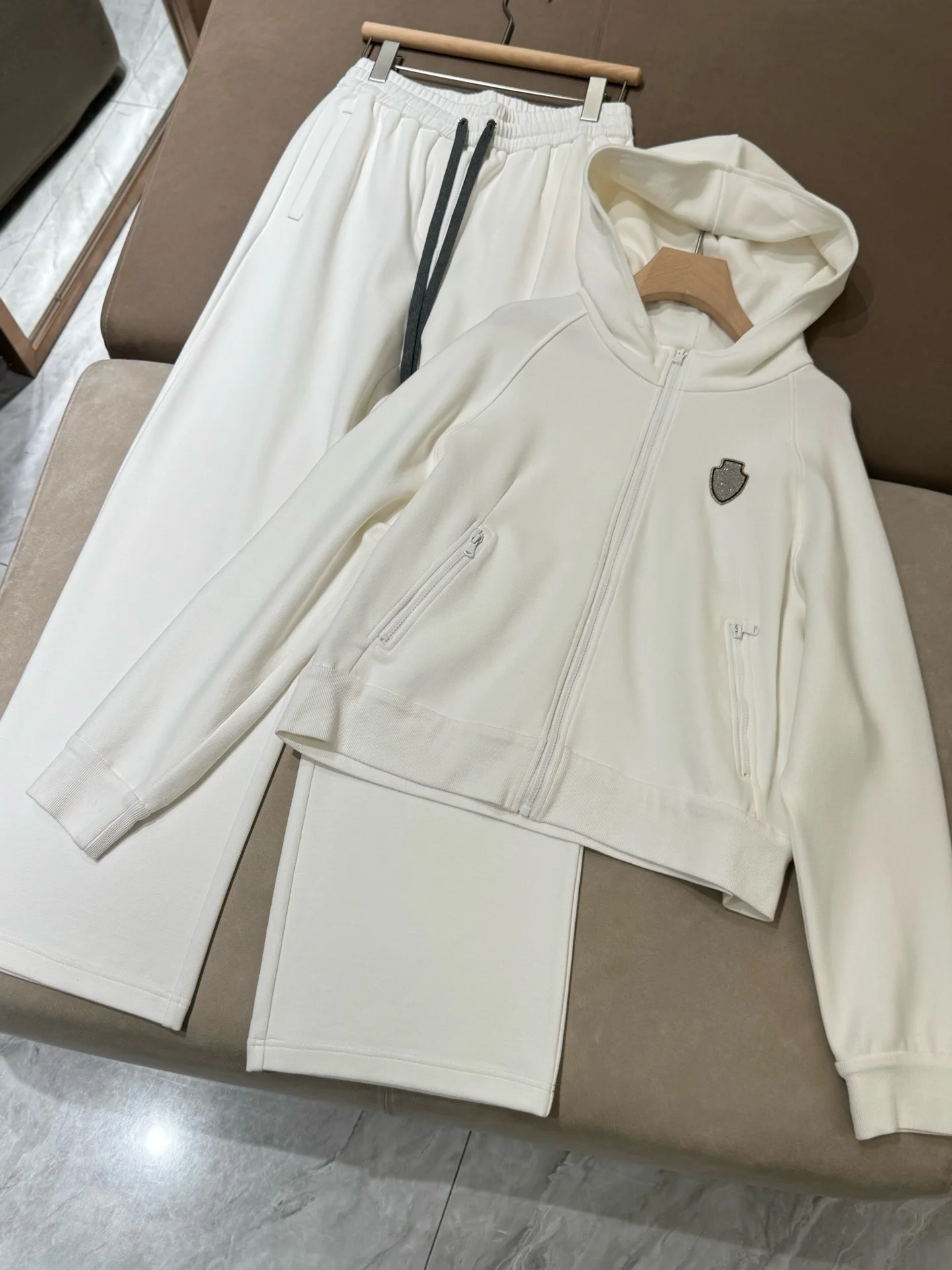 

Comfortable Cotton Hoodie Jaet And Long Pants Set for Women Casual Versatile Autumn Winter Outfit Two Piece Suit