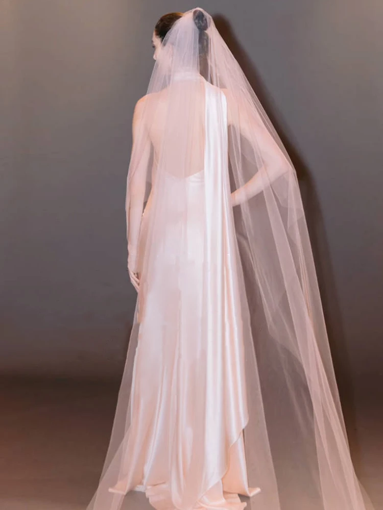 أنيقة الوردي الفاتح الرسن الرقبة الساتان فستان طويل مع لهجة الأزهار المرأة عارية الذراعين حفلات الزفاف وصيفه الشرف الراقي غالاس ثوب