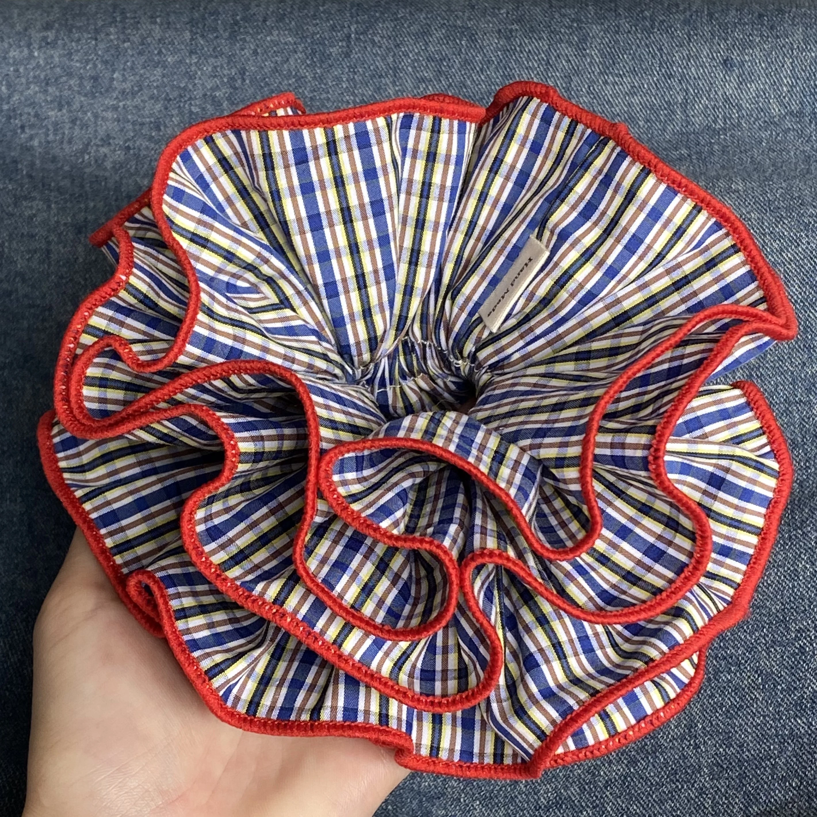 1개의 절묘한 수제 모자: 패셔너블한 자외선 차단 및 세련된 데일리웨어를 위한 독특한 디자인