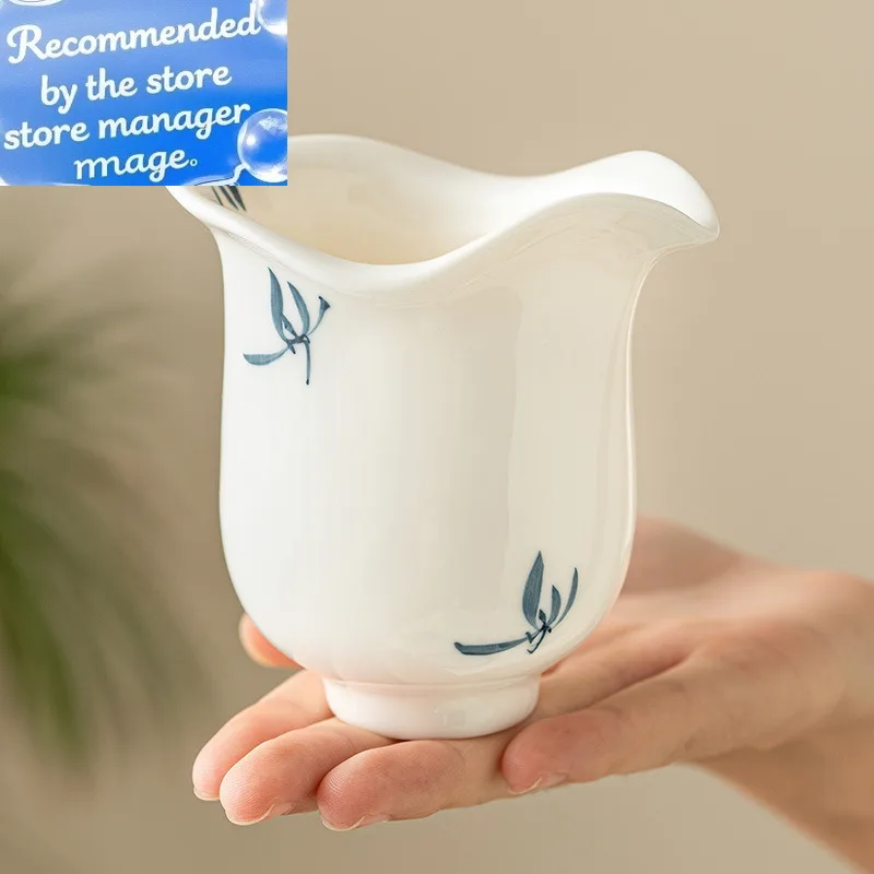

145ml Hand Drawn Butterfly Orchid Fair Cup Boutique Ceramic Tea Pitcher Elegant Cha Hai Justice Cup Coffee Divide Drinkware Gift