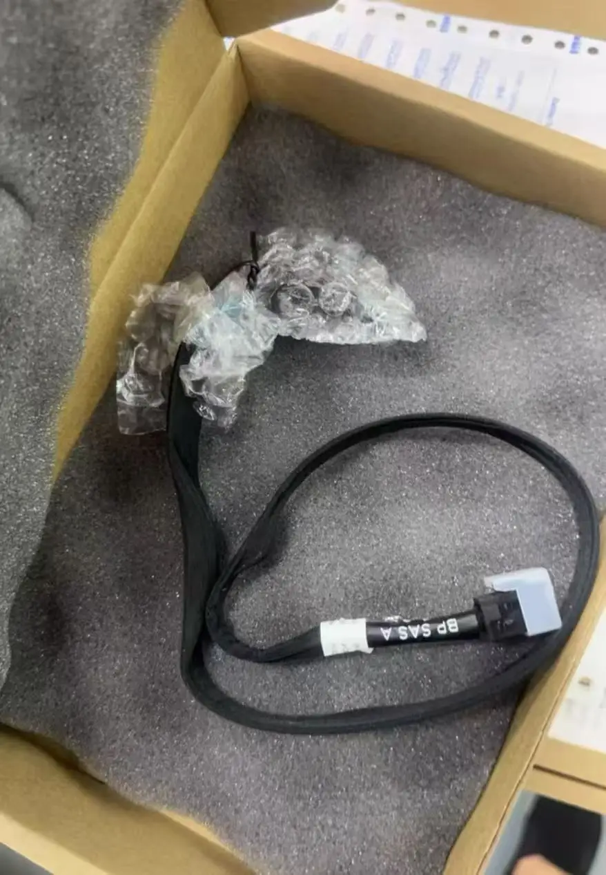 

PGCVF 0PGCVF для DELL оригинальный R640 3,5*4 объединительная плата маленькая карта SAS кабель