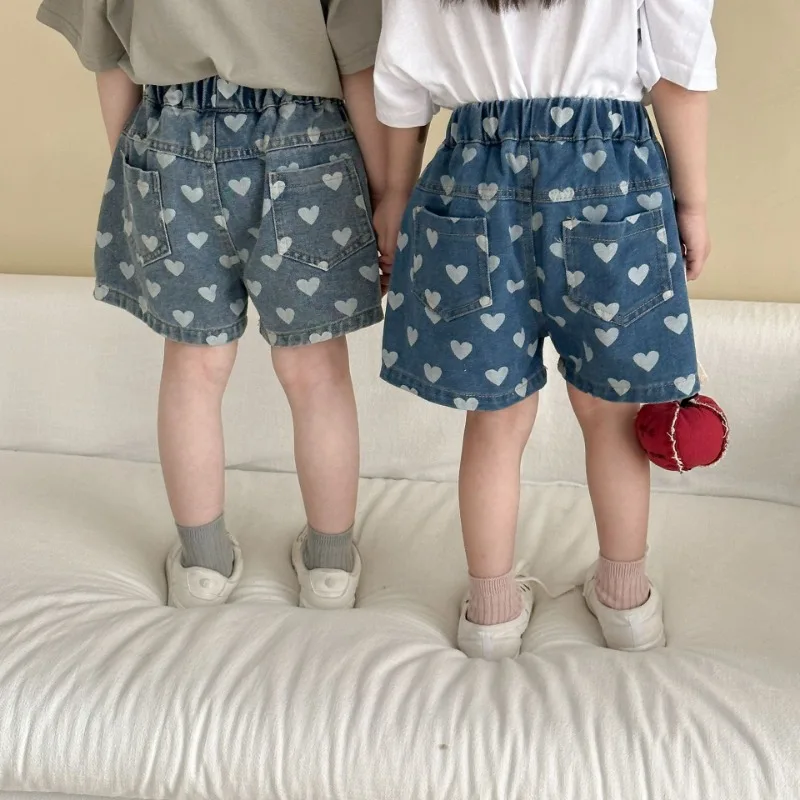 

Loose Casual Knee Length Pants Girls Boys Vacation Style Shorts Heart Print Denim Shorts for 1-8Y Kids Elastic Waist