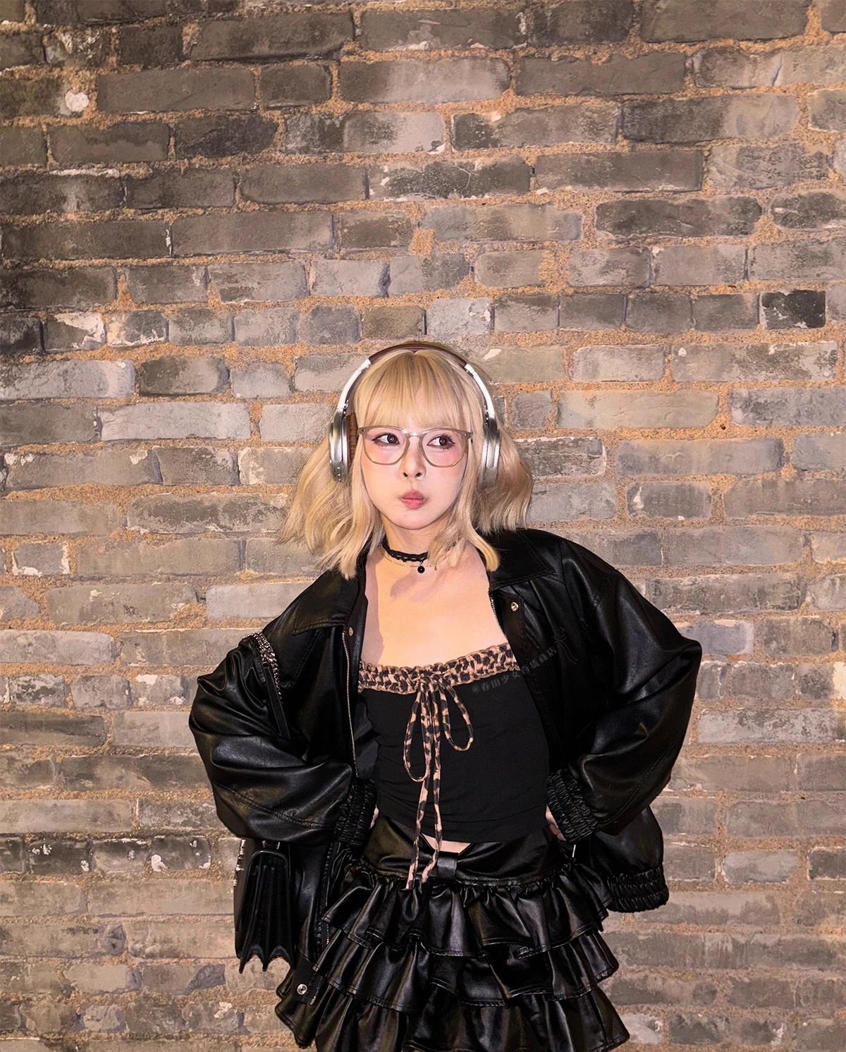 Fashion Versatile Long Sleeve Turn-down Collar Zipper Handsome Leather Jacket Temperament Girl Black High Waist Short Cake Skirt