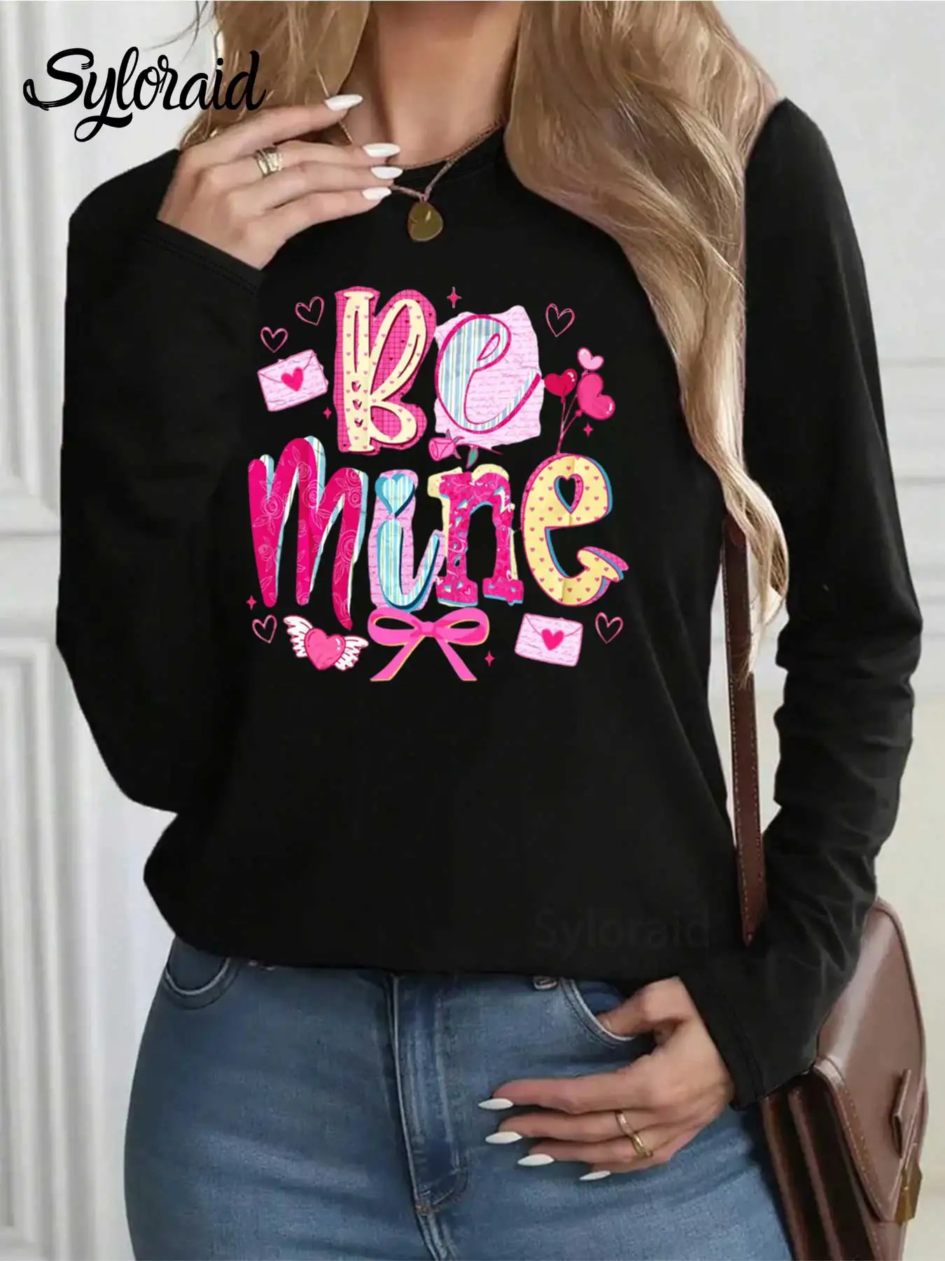 レディース長袖Tシャツ「Be Mine」バレンタインデープリントTシャツファッションラウンドネックカジュアルトップ