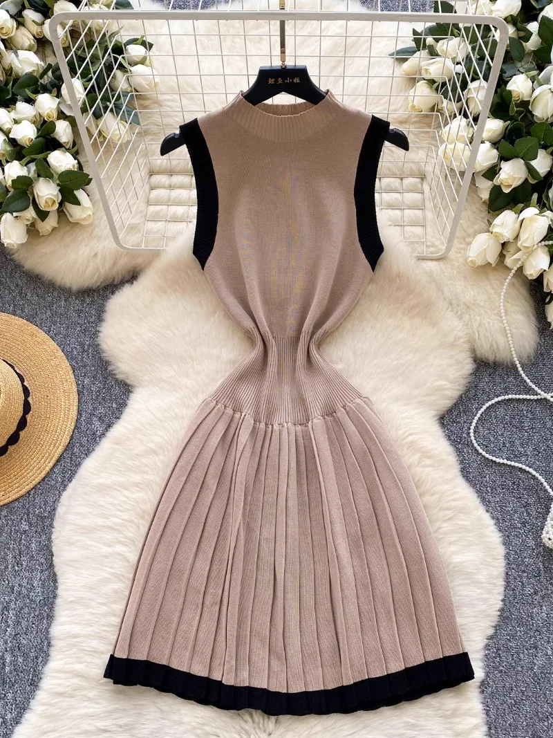 Abito lavorato a maglia senza maniche di alta qualità Abito estivo da donna vintage a vita stretta dimagrante con cuciture a contrasto di colore