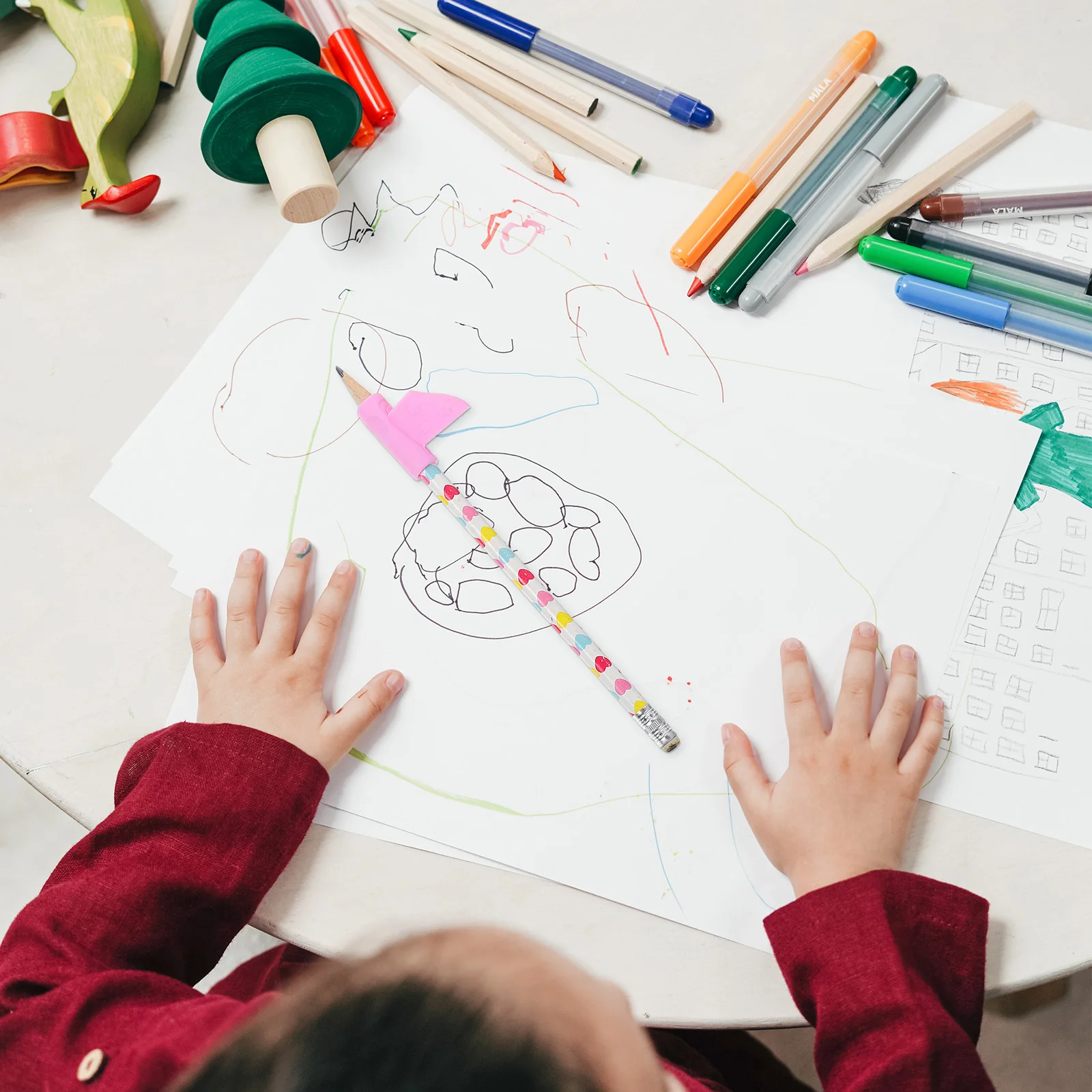 

10 pcs Writing Writing Posture Corrector Ergonomic Pencil Holder For s Training Device Assorted Colors