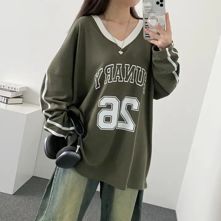 Women Fully Matched With Street Retro Sports T-shirt New Trendy Street Long Sleeved Loose Sports Top V-neck Tees Autumn New