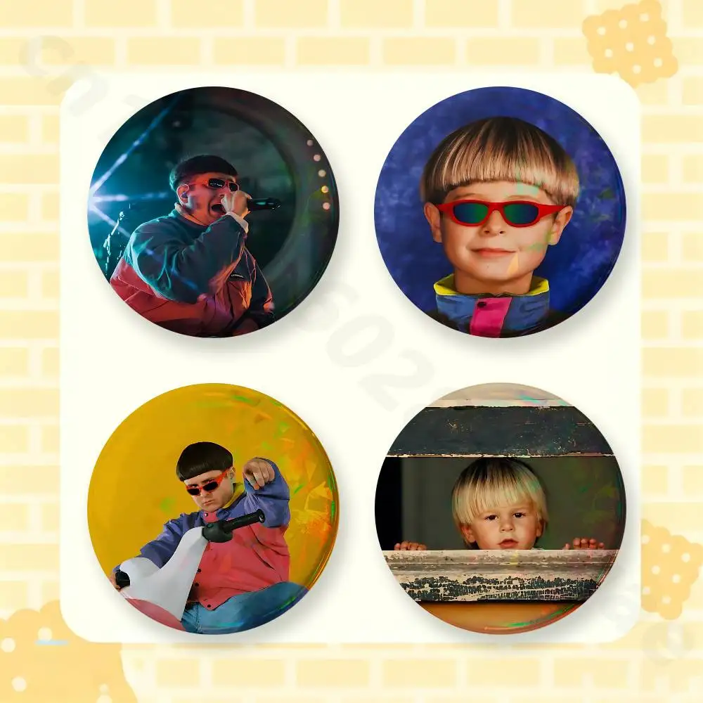 Oliver T-Tree Life Goes On 2 Pieces Badge Brooches on Backpack Clothes Handmade Round Enamel Pins for Jewelry