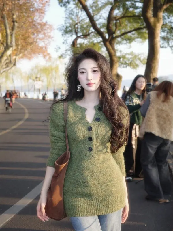 

Thiened Henry Collar Hooded Knitted Sweater Women's Winter Warm Mid-Length Slim Fit Base Layer Top Korean Sle Commute