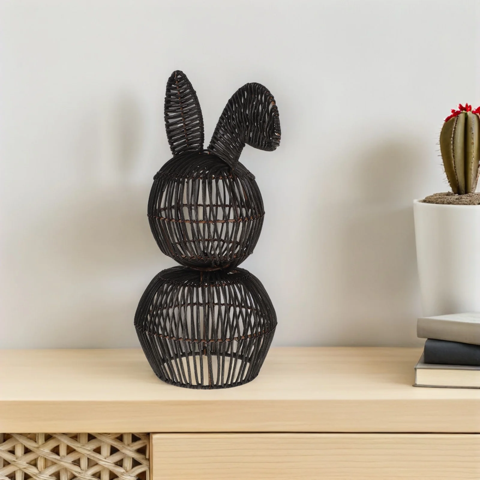 

Woven Rabbit Decoration 1 Piece Artisan Craft Home Decor Accent for Bedroom Office Desk Display Gift