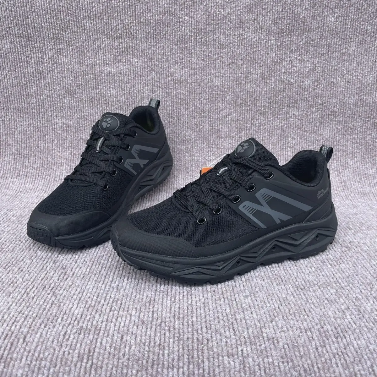 

New men's lightweight sneakers 2025 comfortable sports trainers men's running shoes outdoor breathable sneakers