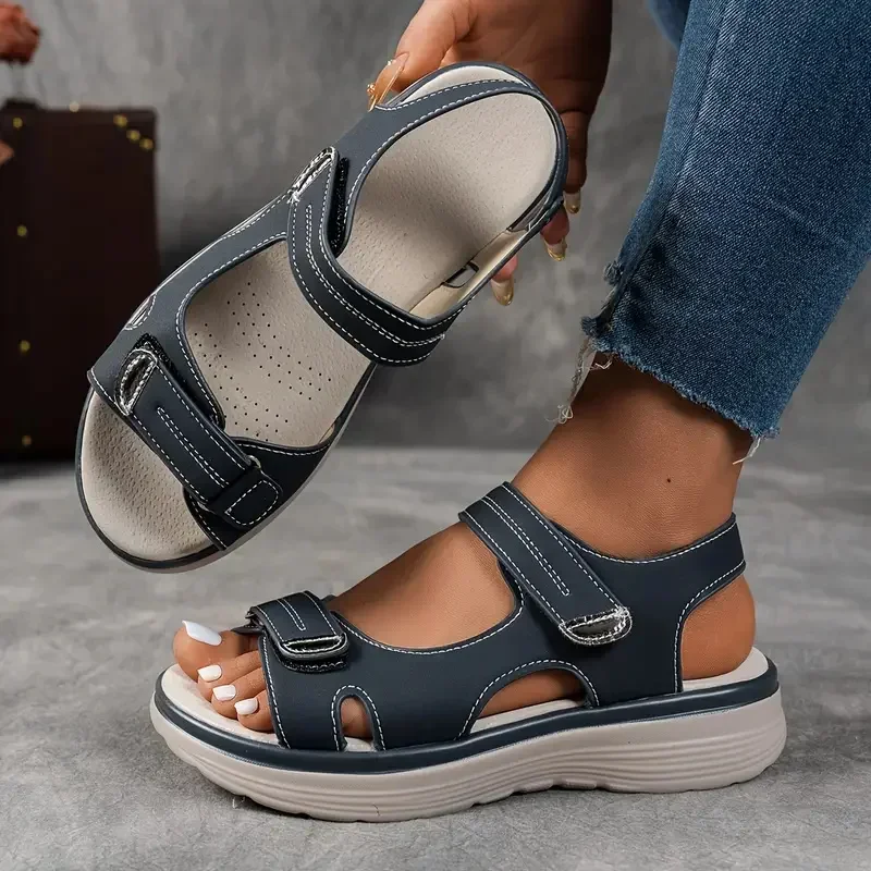 Nuevas sandalias de plataforma informales de verano para mujer, cómodas sandalias de suela gruesa a la moda para deportes al aire libre, zapatos de playa antideslizantes para mujer