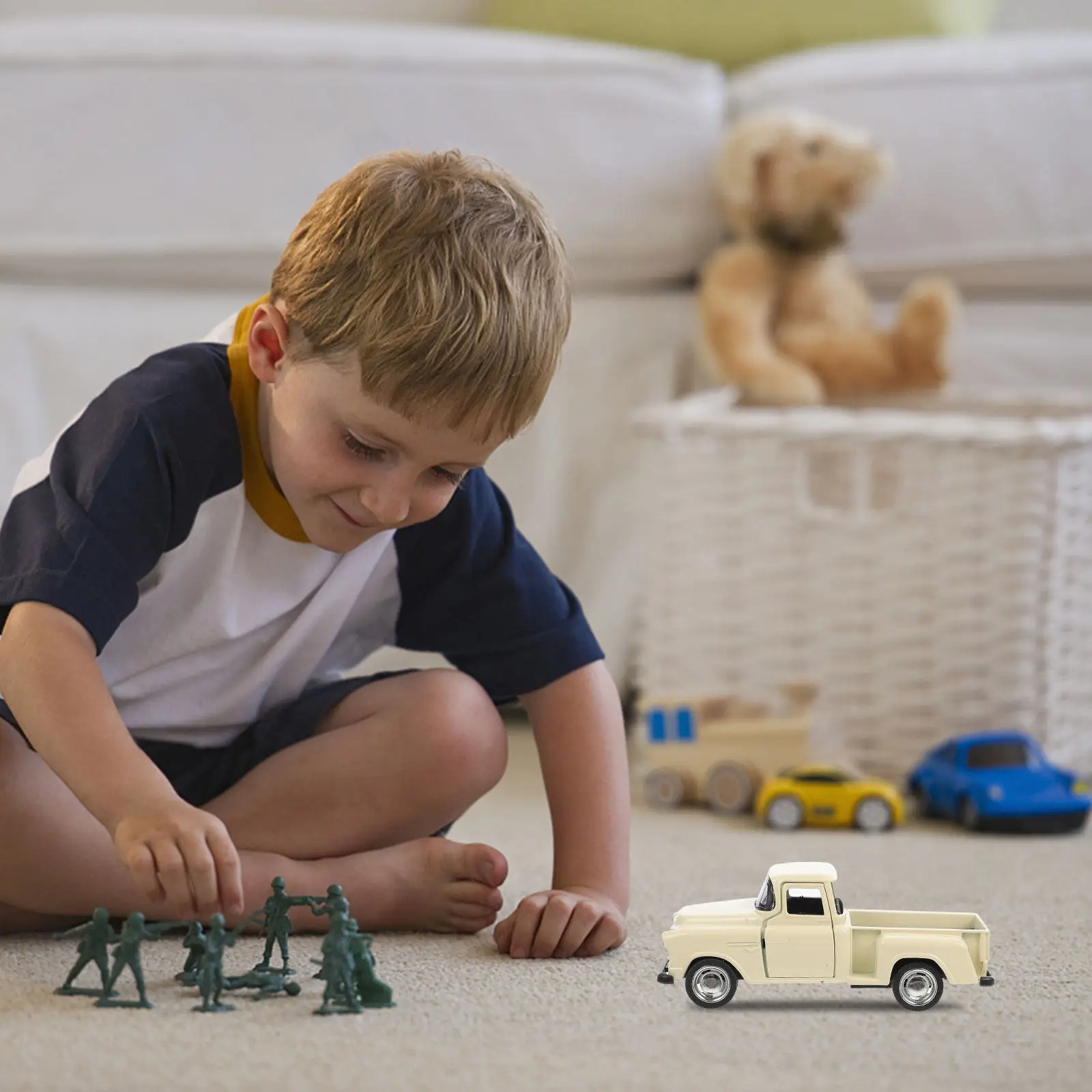 Off Road Miniature Truck Metal Alloy Small Vehicle for Children Room Decoration Party Favor Theme Event Birthday Christmas Gift